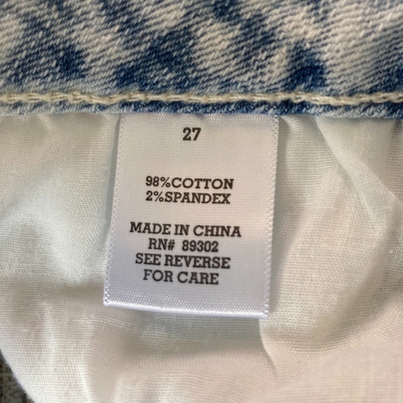 Altar'd State Acid Wash Distressed Jean Shorts 27 - Picture 6 of 6